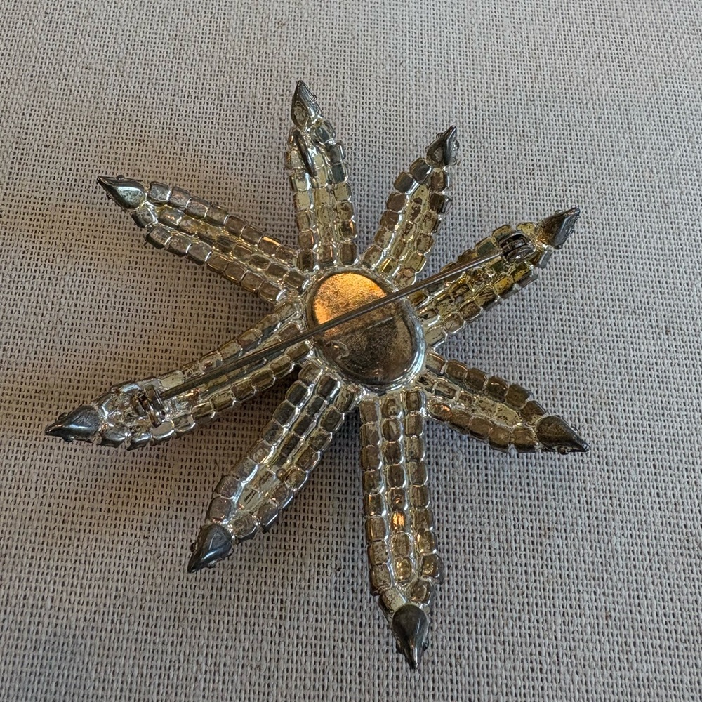 Rhinestone Starburst Pendant Brooch Pin - Picture 4 of 10